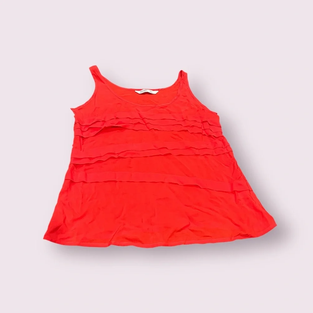 Old Navy Scarlet Red Sleeveless Blouse With Layered Fabric Detail - Picture 7 of 7